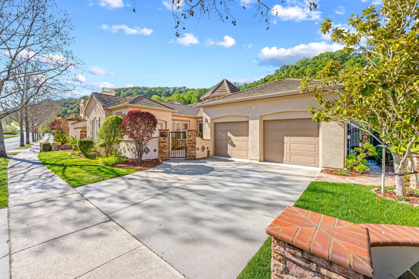 7071 Eagle Ridge Drive