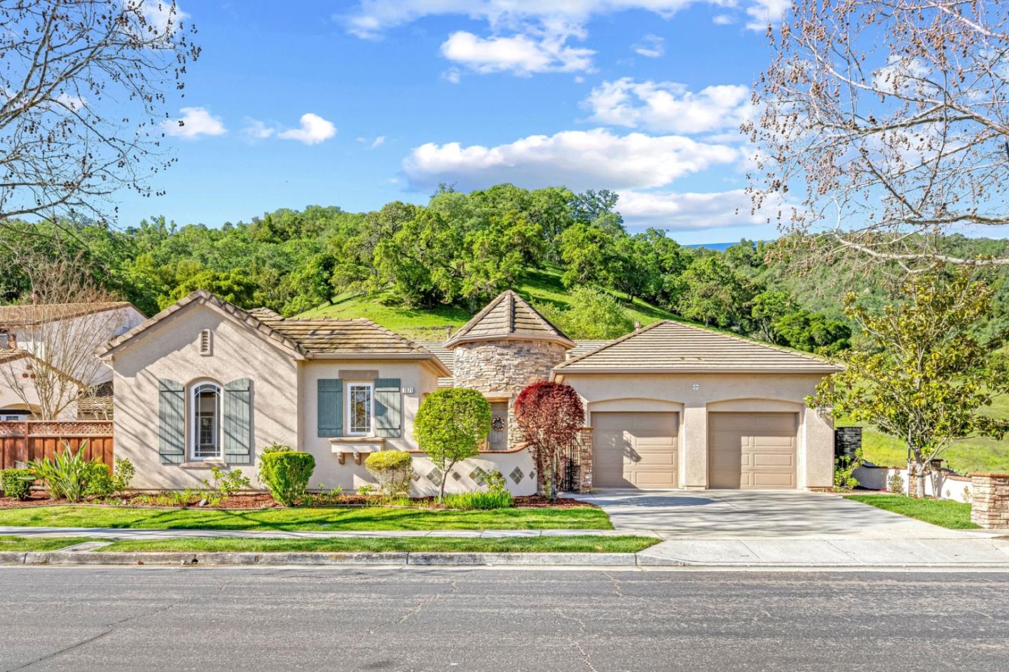 7071 Eagle Ridge Drive