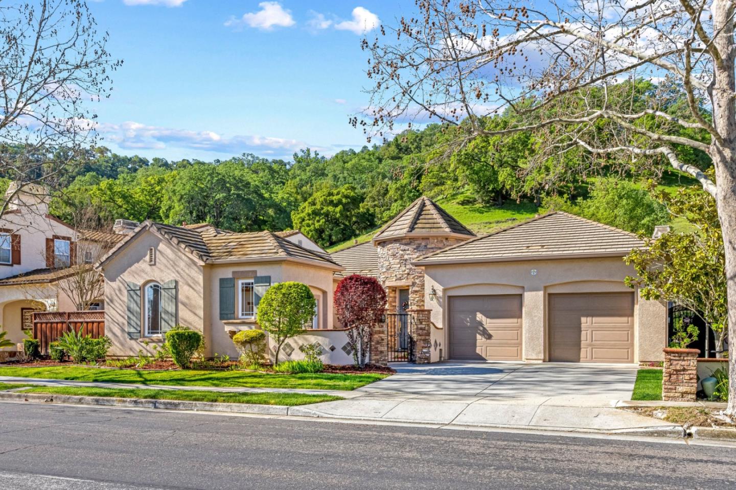 7071 Eagle Ridge Drive