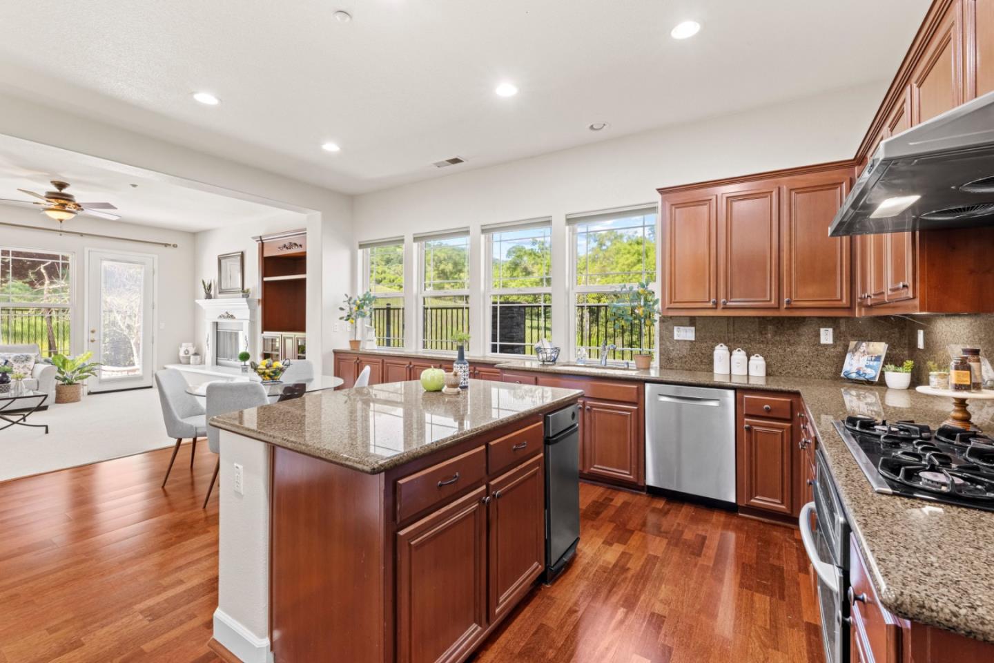 7071 Eagle Ridge Drive