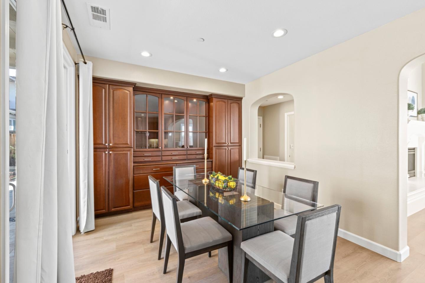 2852 Taymouth Way