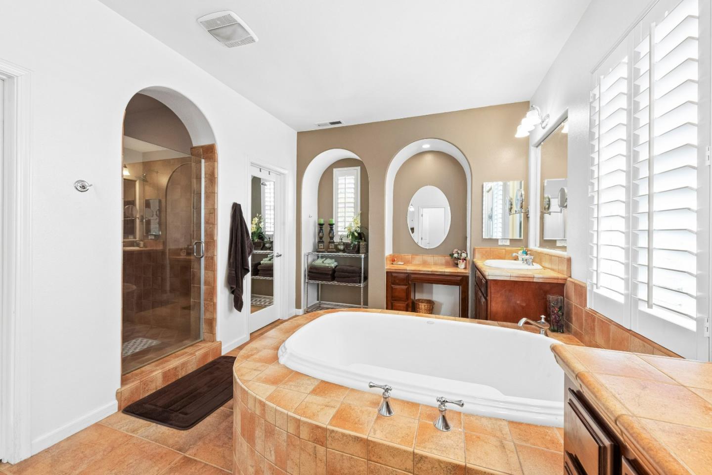 6560 Eagle Ridge Court