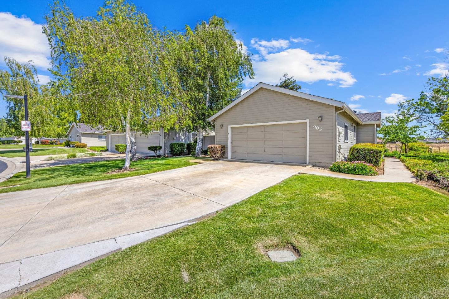 905 Helen Drive