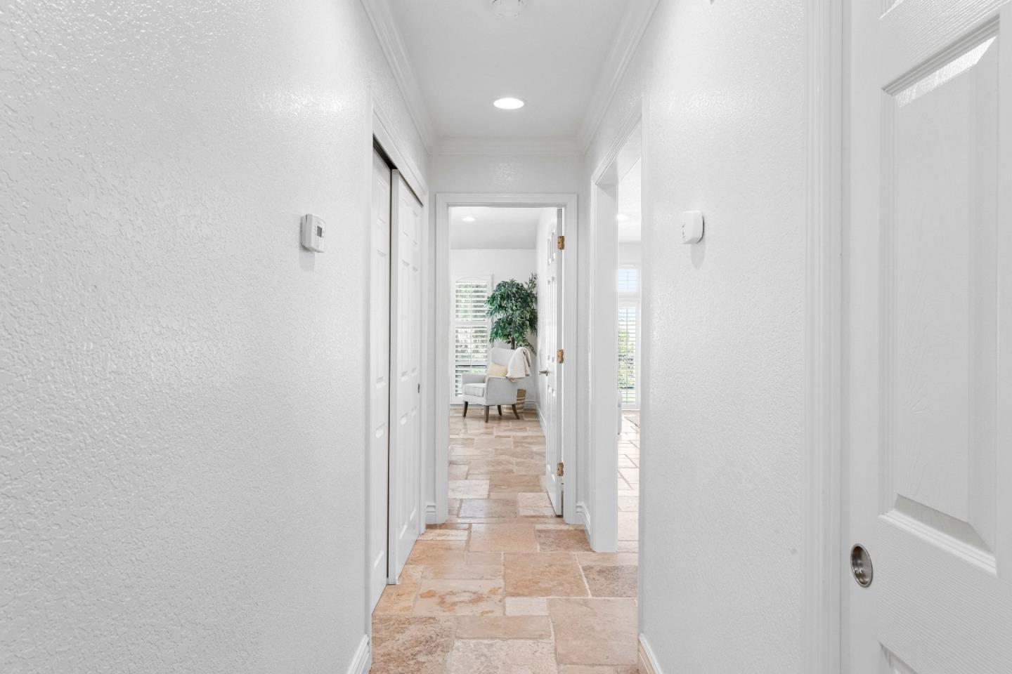905 Helen Drive