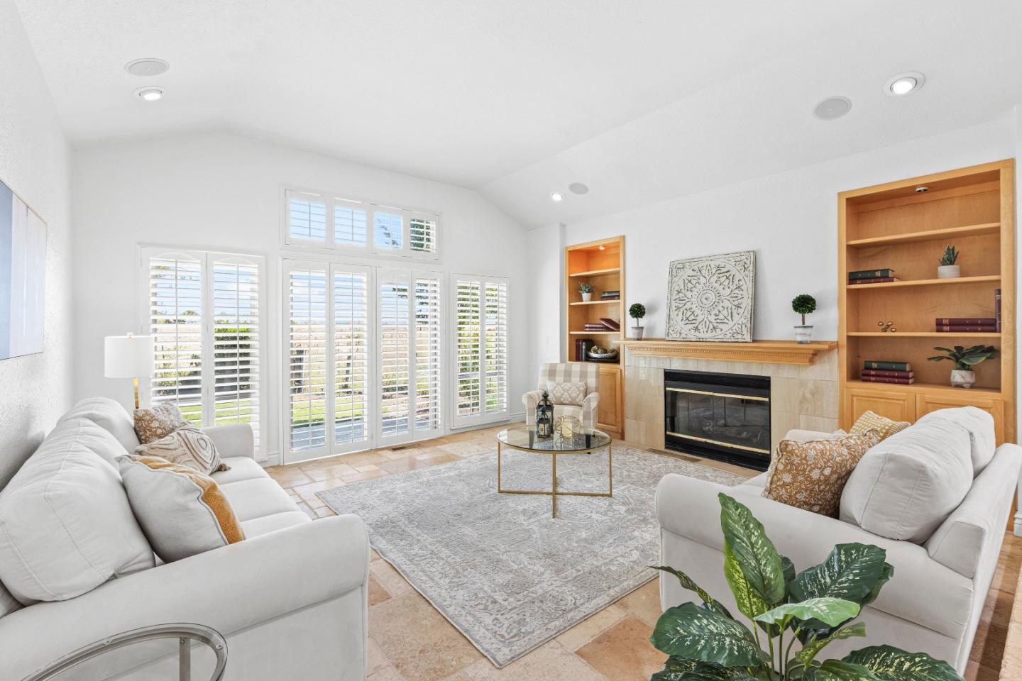 905 Helen Drive