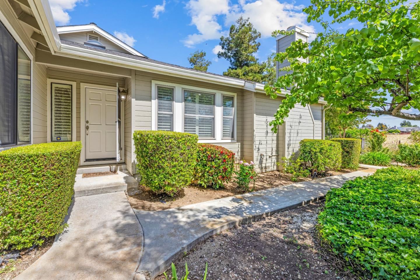 905 Helen Drive