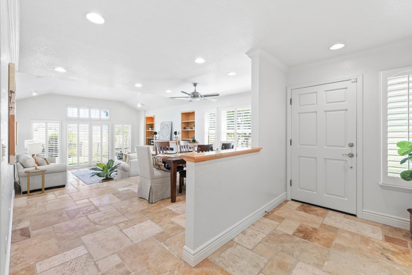 905 Helen Drive