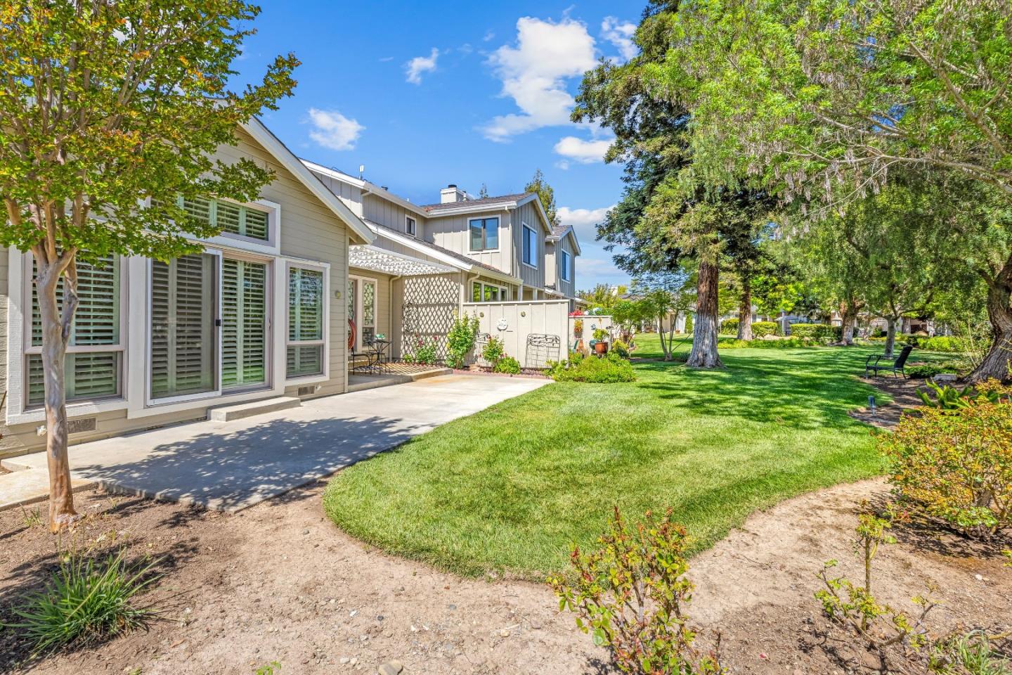 905 Helen Drive