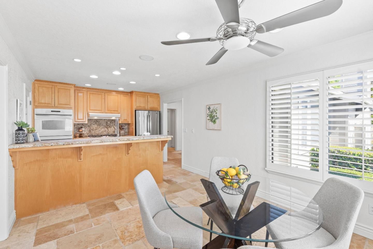905 Helen Drive