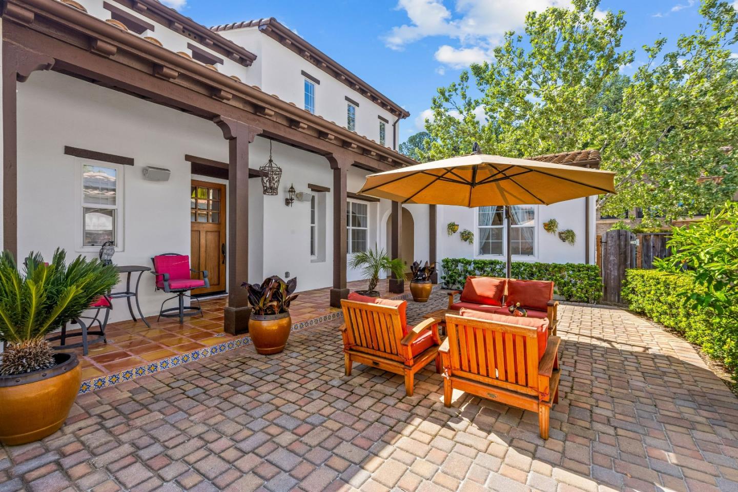 6560 Eagle Ridge CT