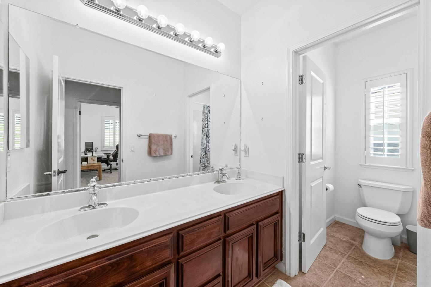 6560 Eagle Ridge CT