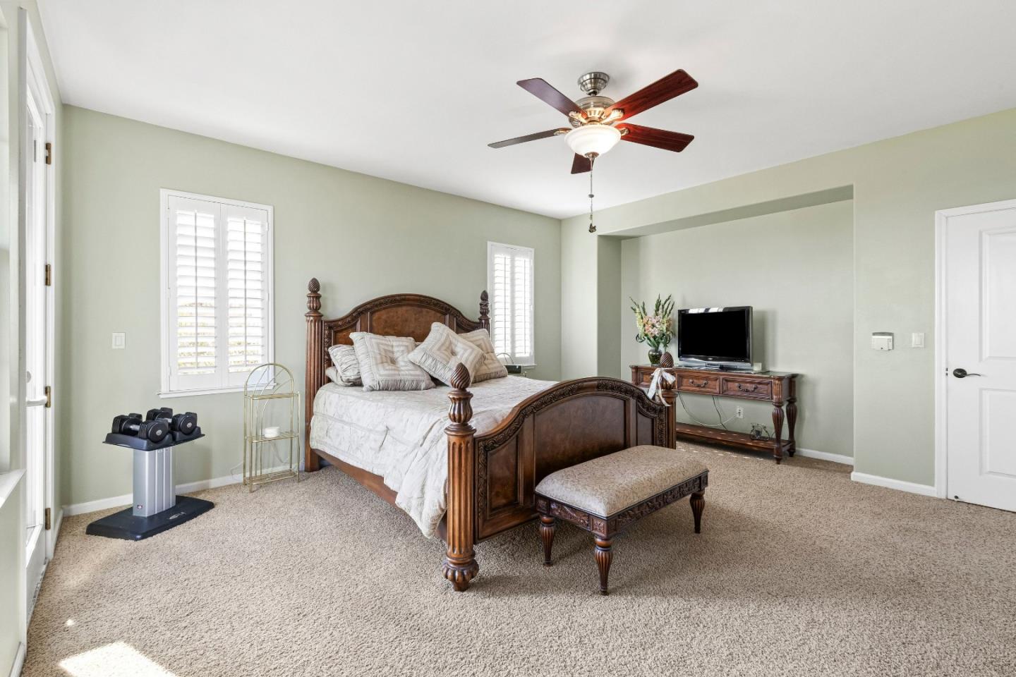 6560 Eagle Ridge CT