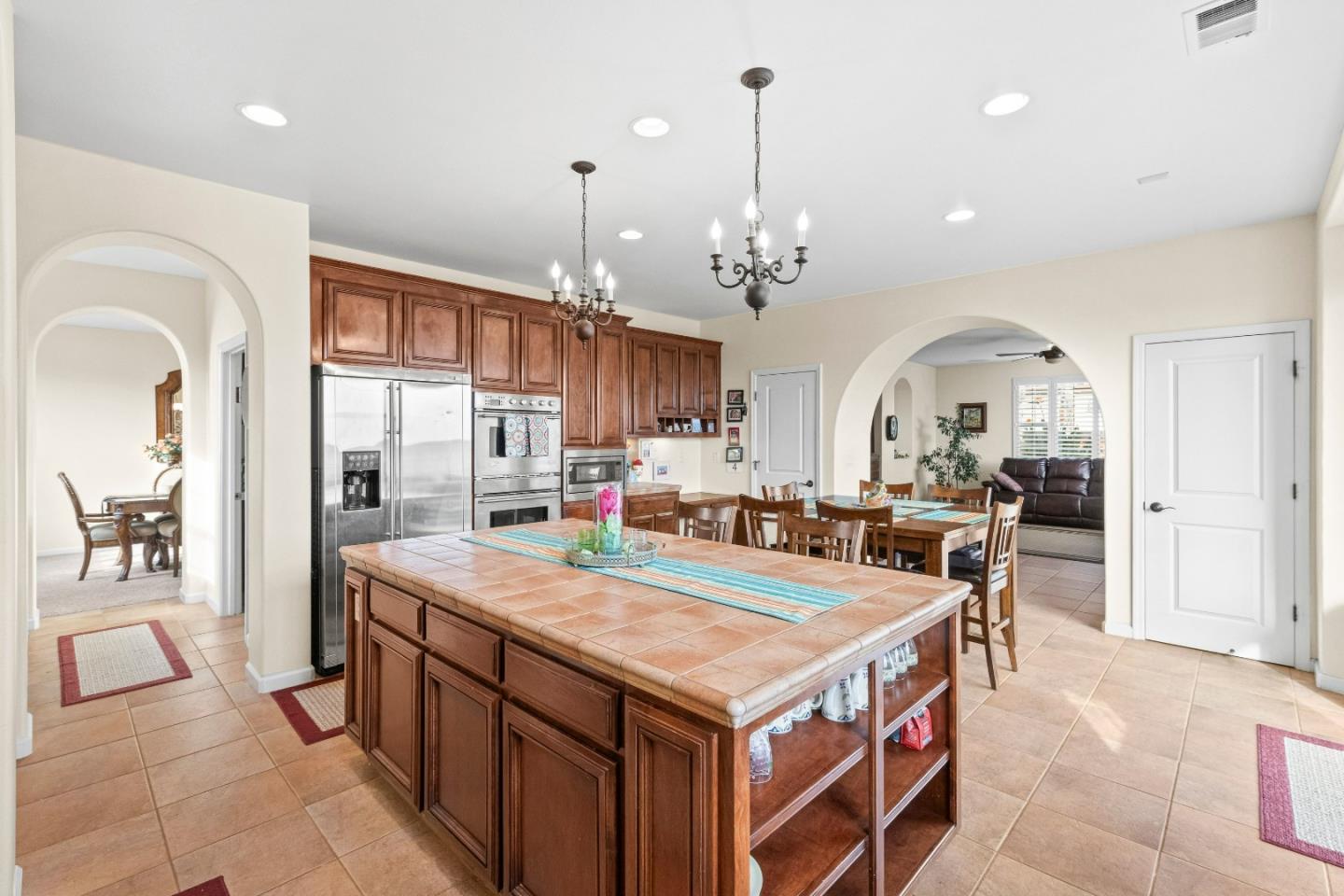 6560 Eagle Ridge CT
