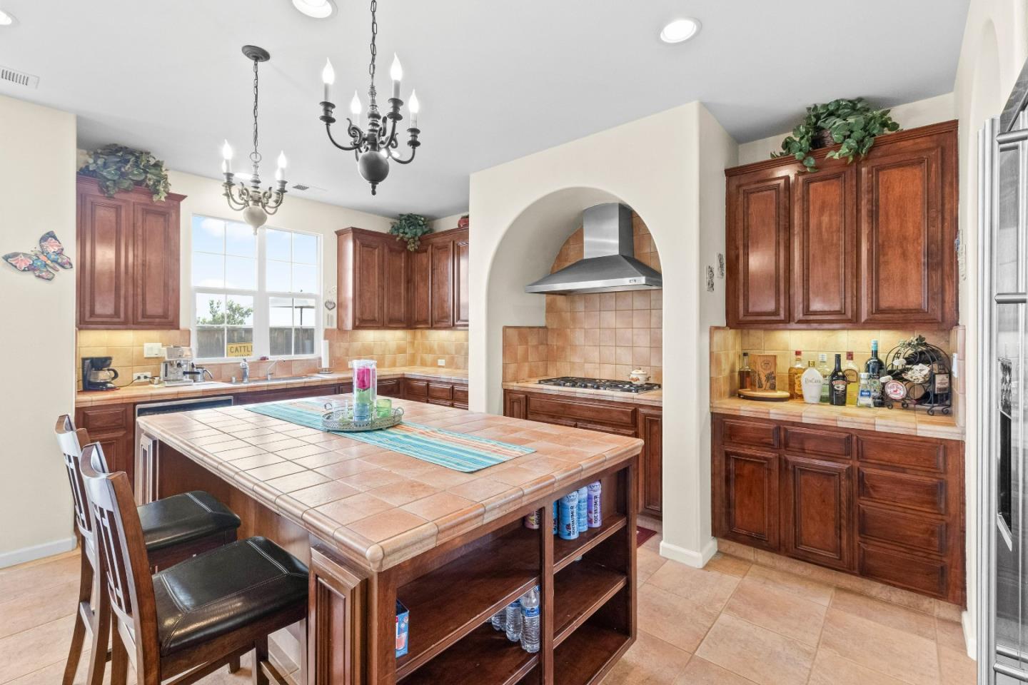 6560 Eagle Ridge CT
