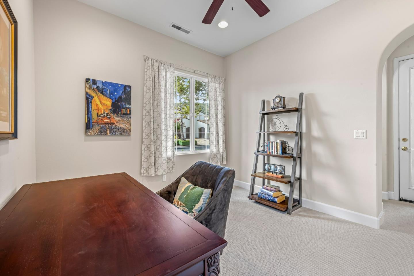 2520 Club DR