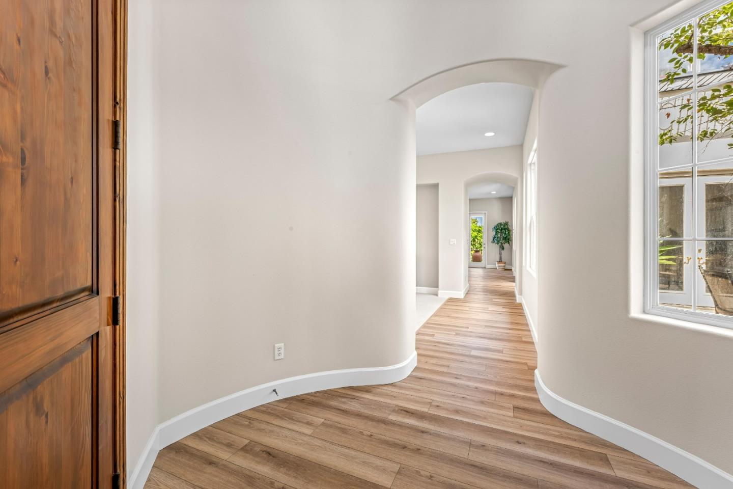 2520 Club DR