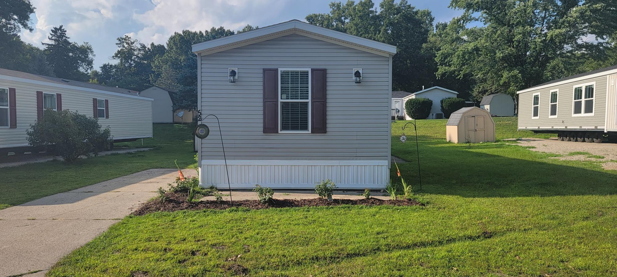 1133 Yeomans Lot 52 Street