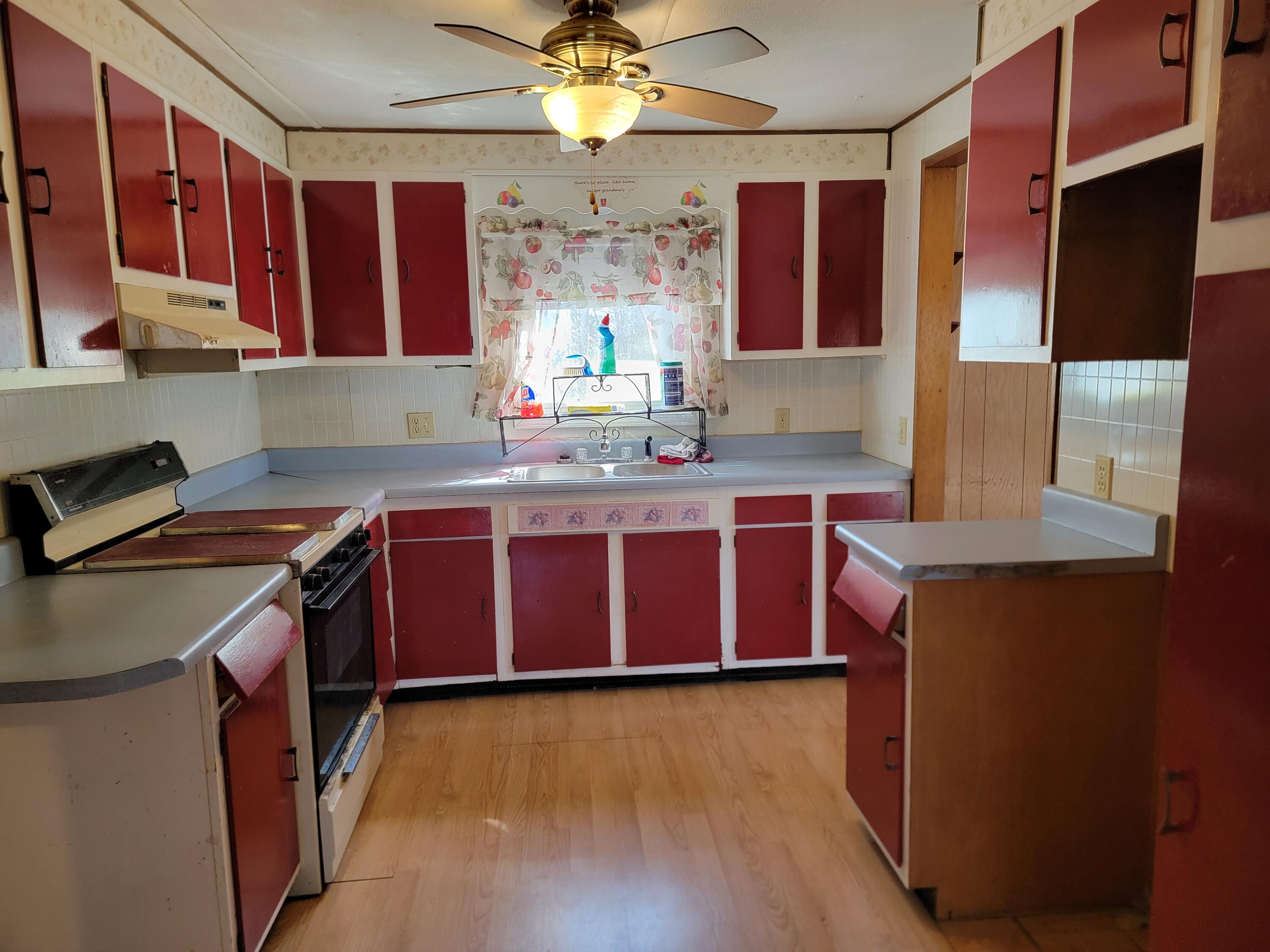 2020 N County Line Road