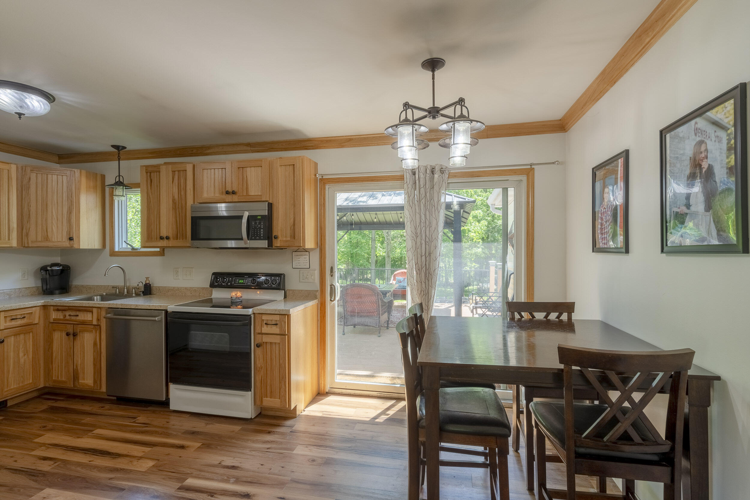 2580 Walnut Drive