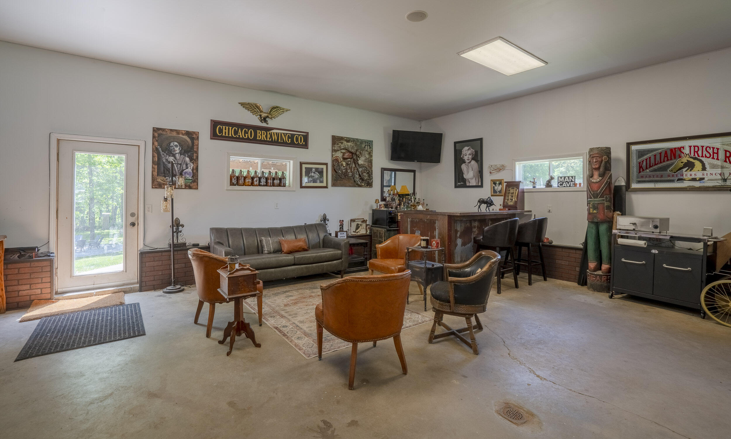 2580 Walnut Drive