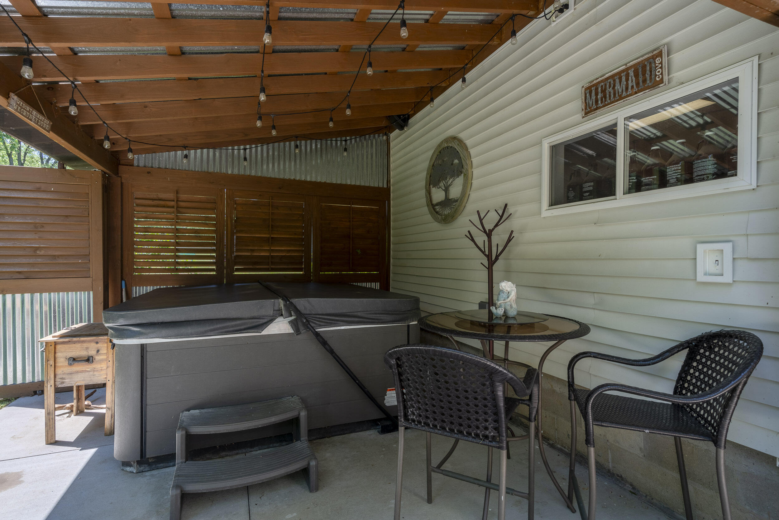 2580 Walnut Drive
