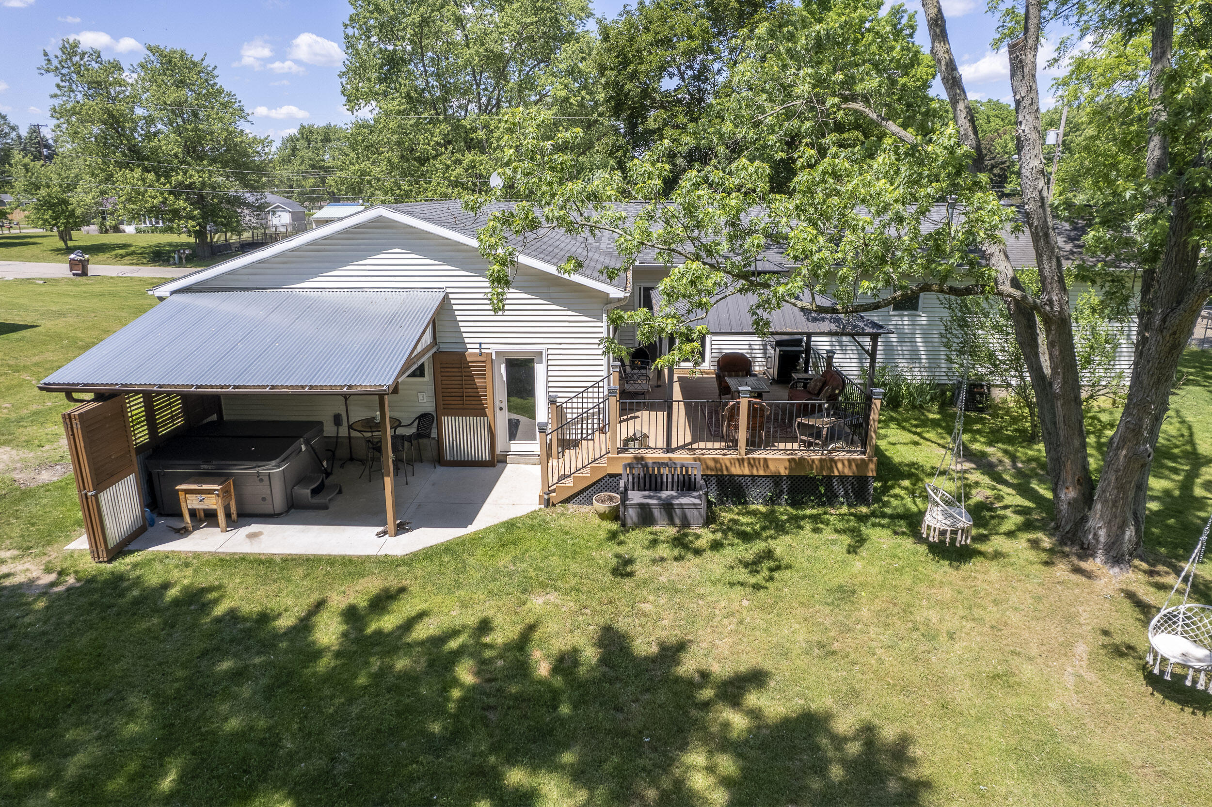 2580 Walnut Drive