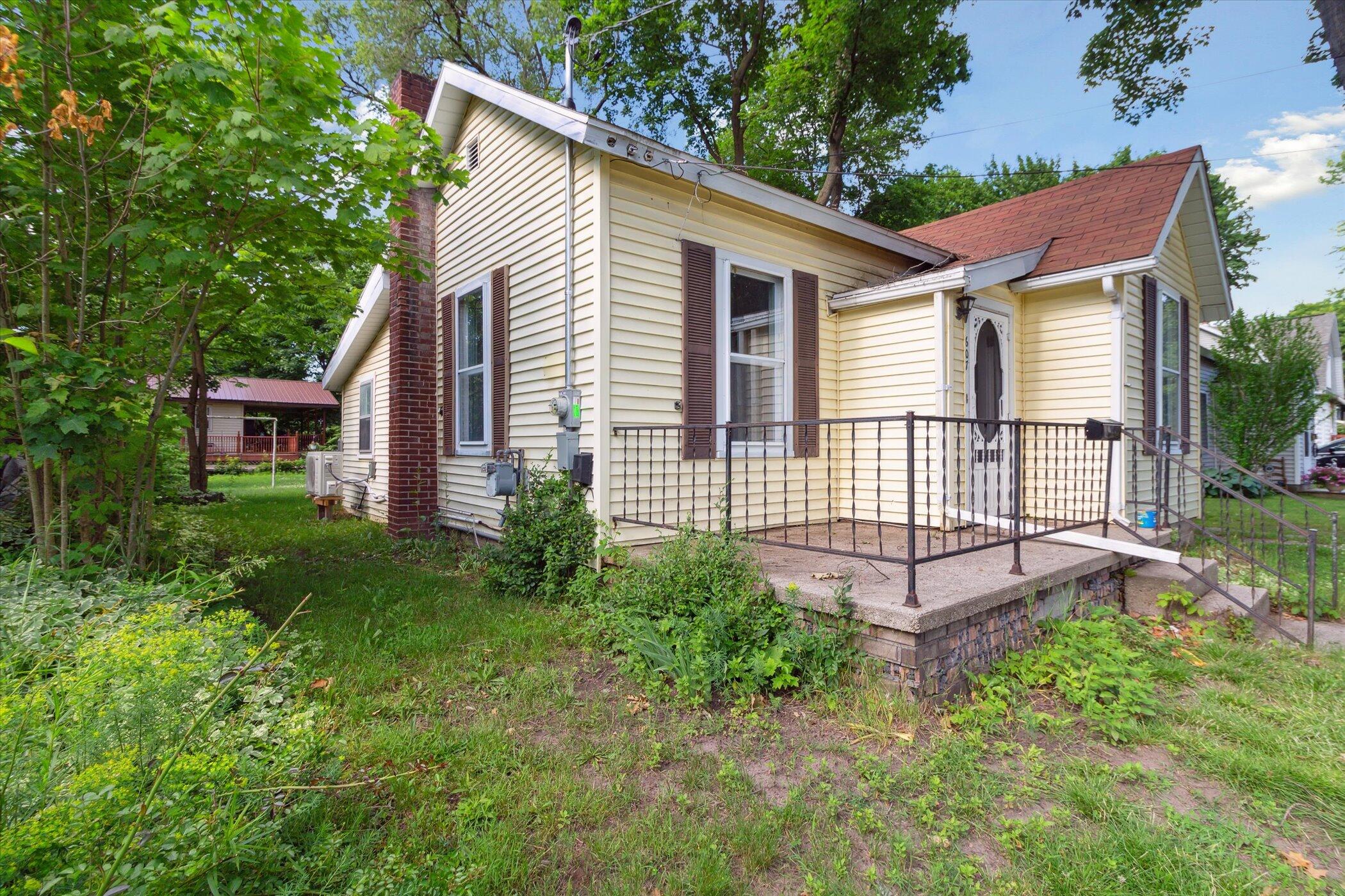 607 Woodward Avenue