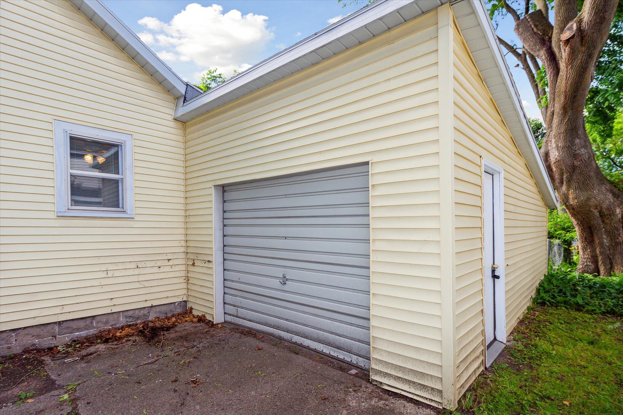 607 Woodward Avenue