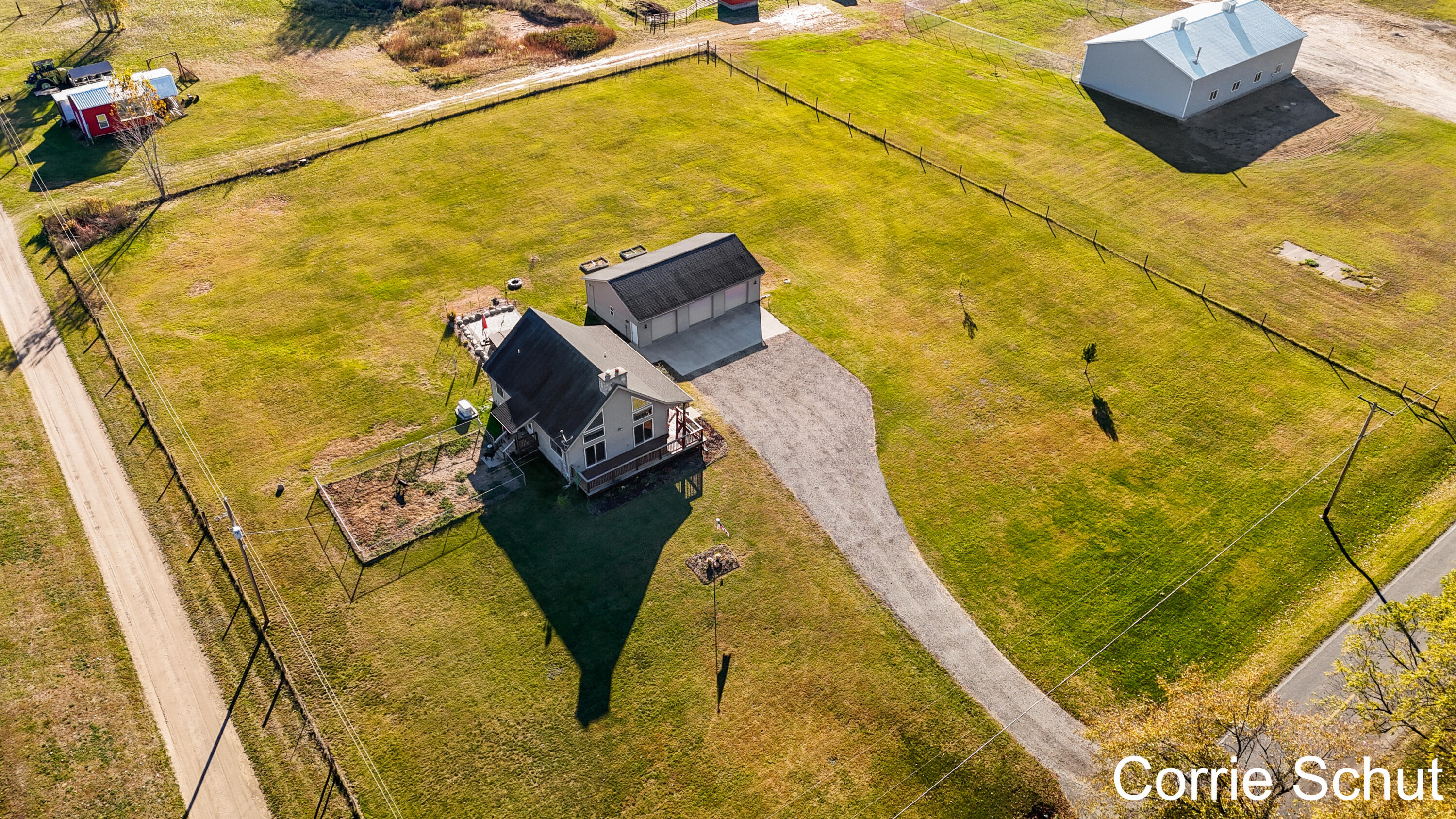 716 N Hillman Road