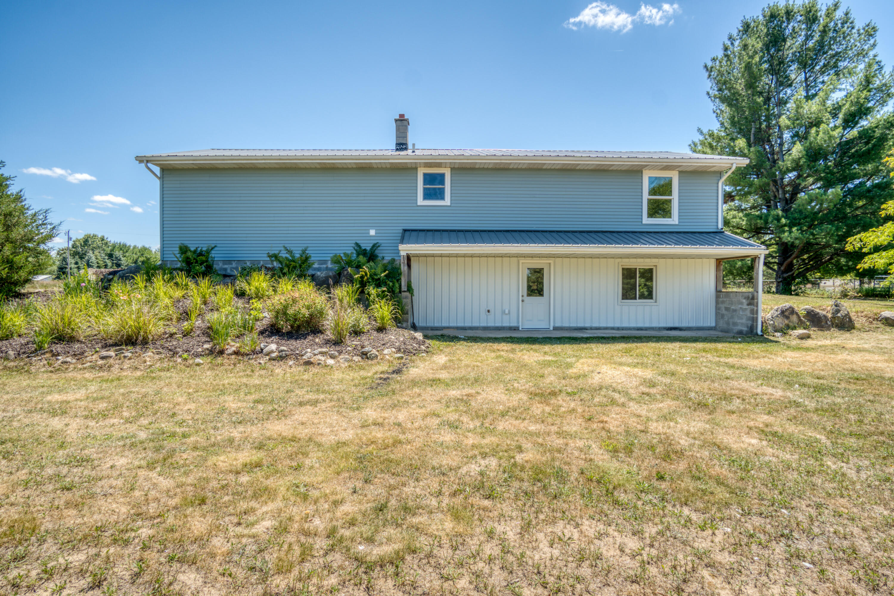 20106 W Lake Montcalm Road