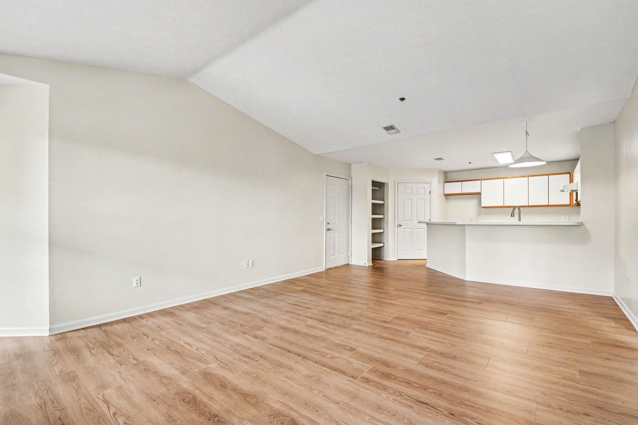 3101 Poplar Creek Drive SE 302