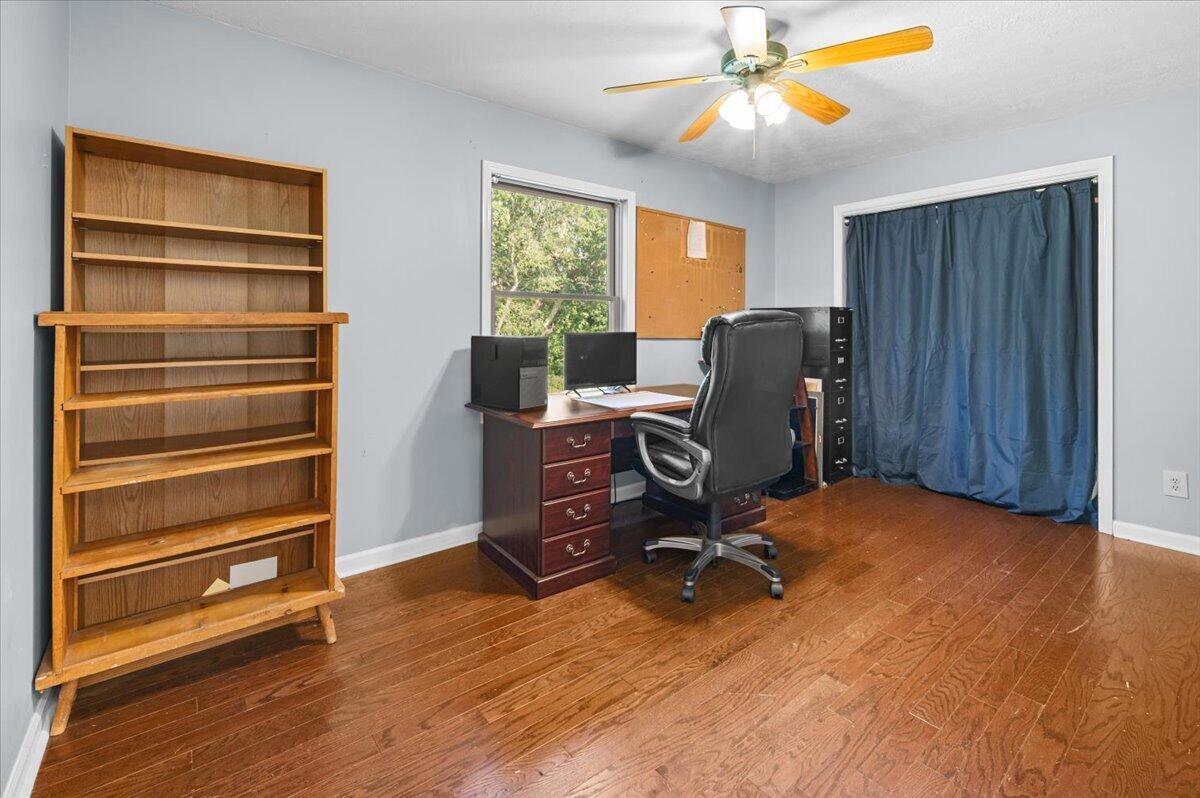 16005 Sheridan Road