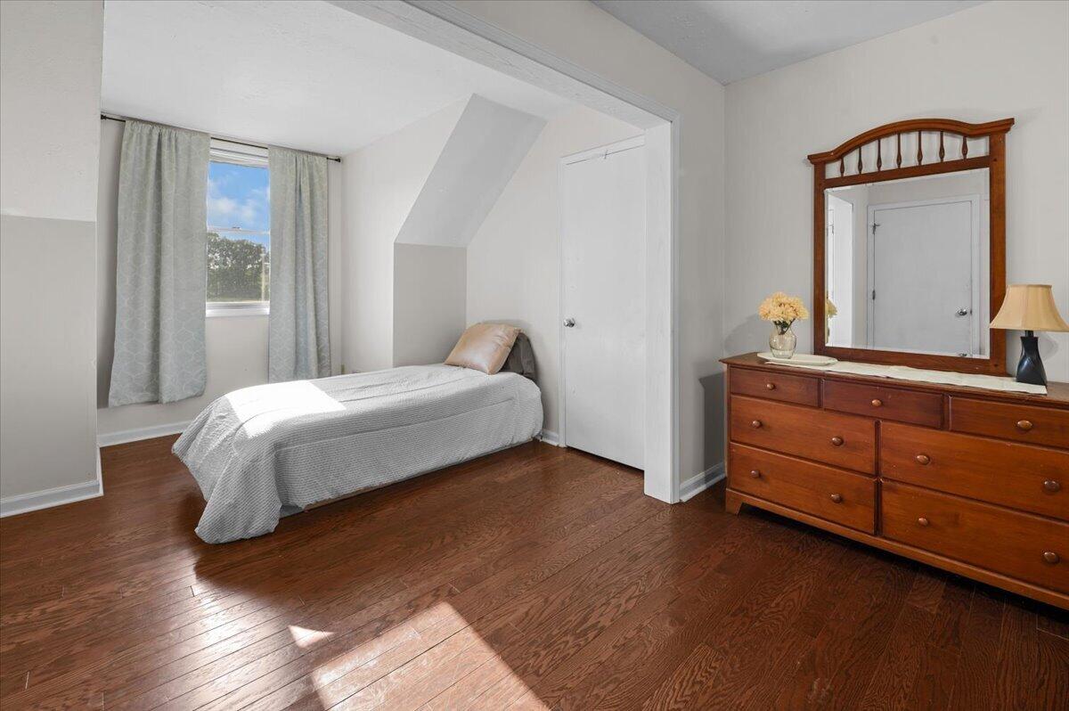 16005 Sheridan Road