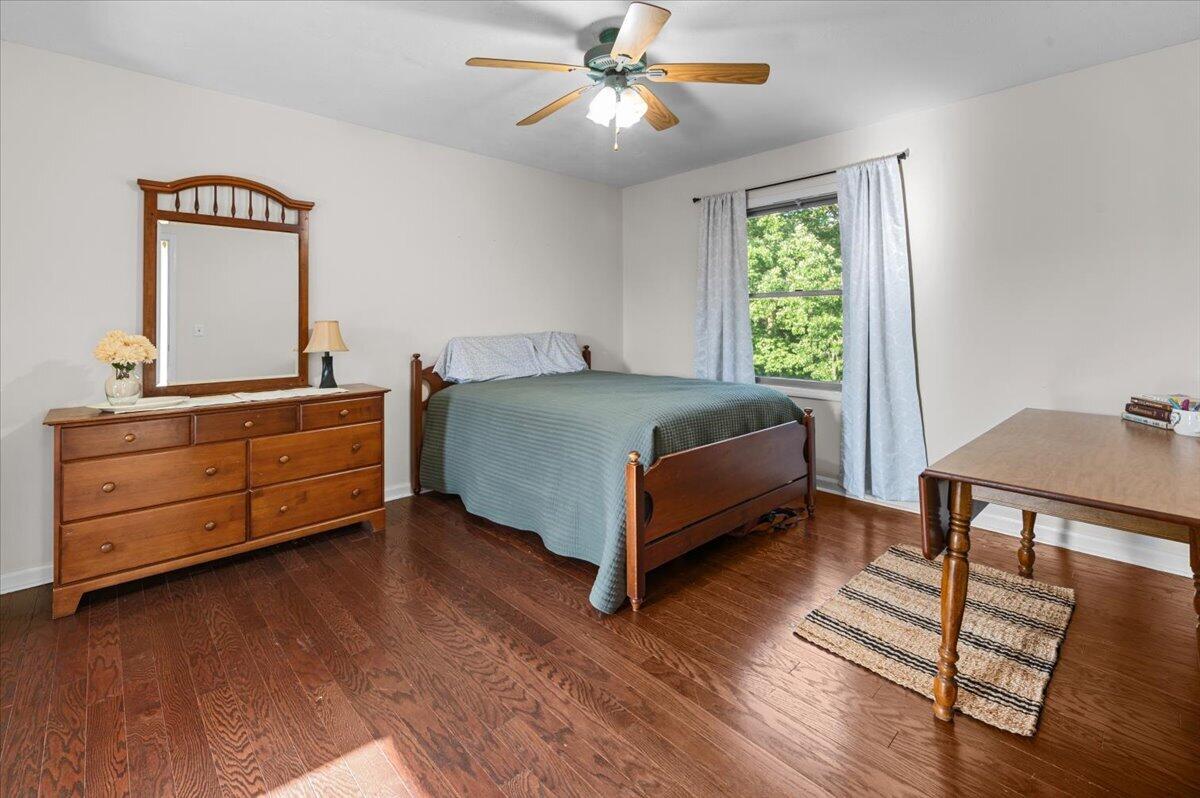 16005 Sheridan Road