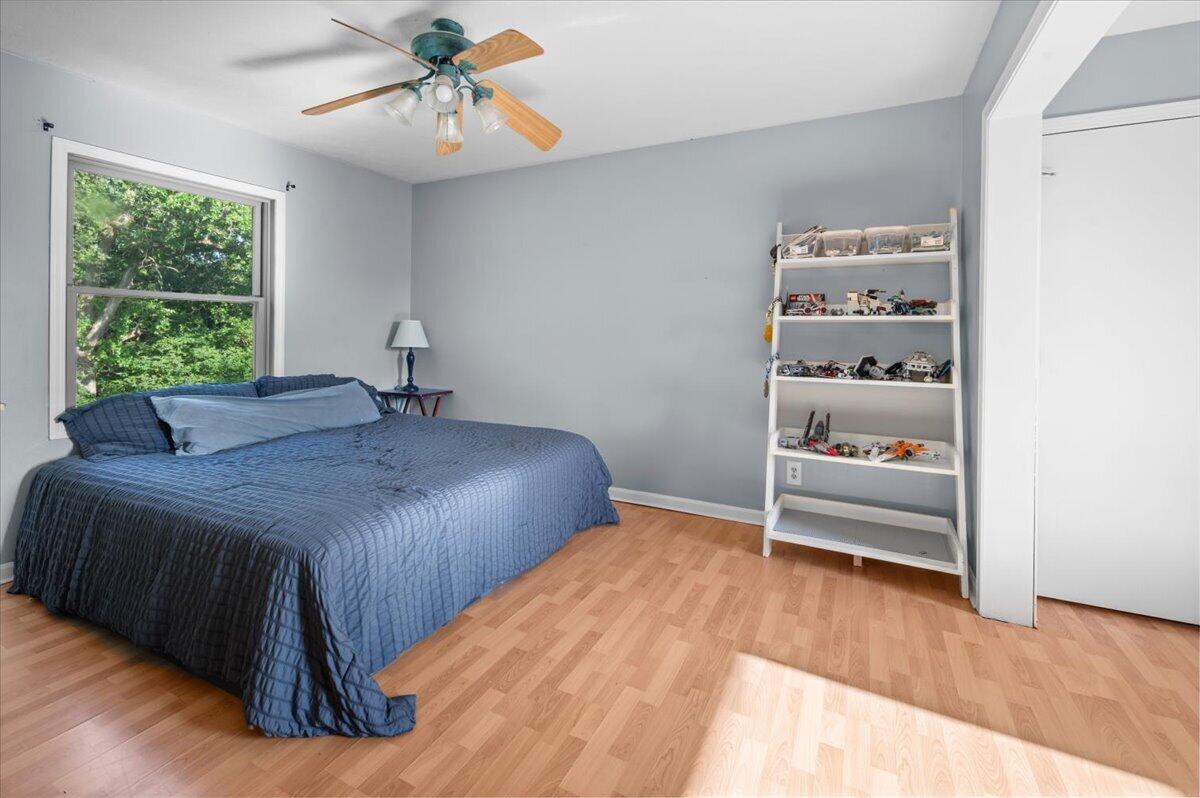 16005 Sheridan Road