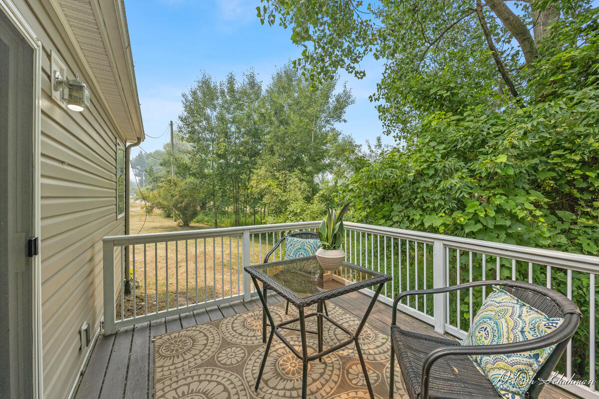 9686 10 Mile Road NE