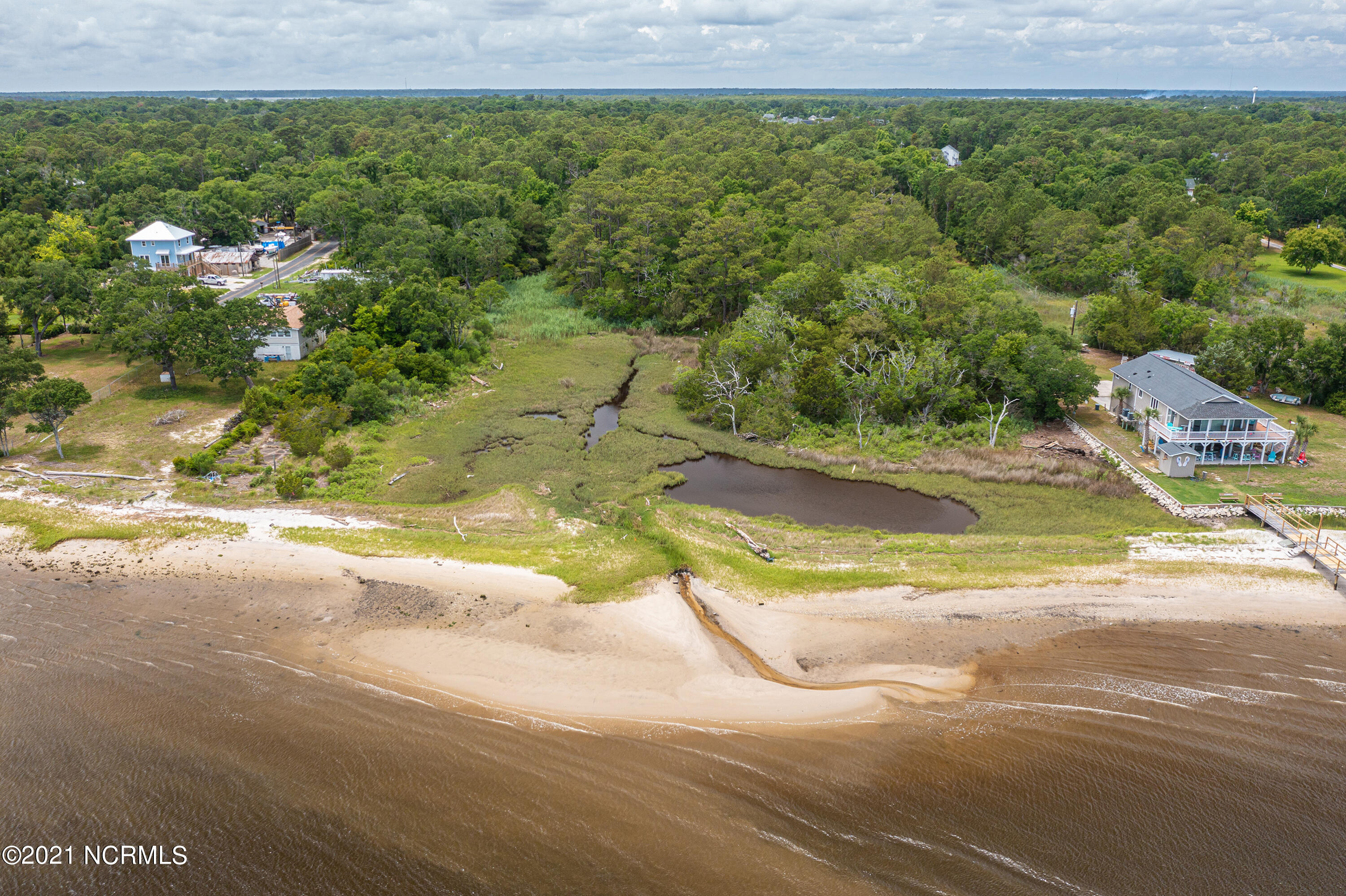 1045 N Seabreeze Road