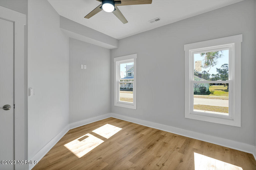 318 Raleigh Avenue, 1