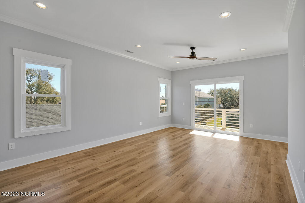 318 Raleigh Avenue, 1