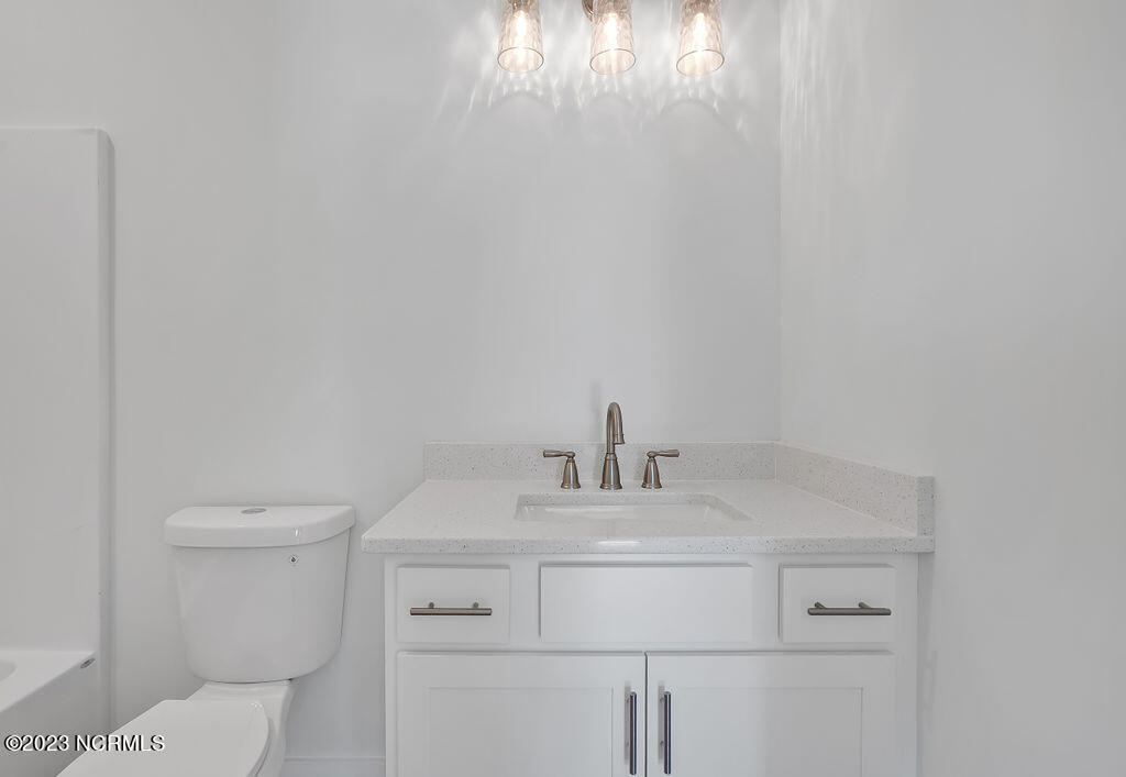 318 Raleigh Avenue, 1