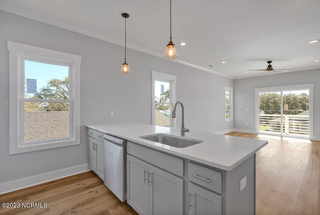 318 Raleigh Avenue, 1