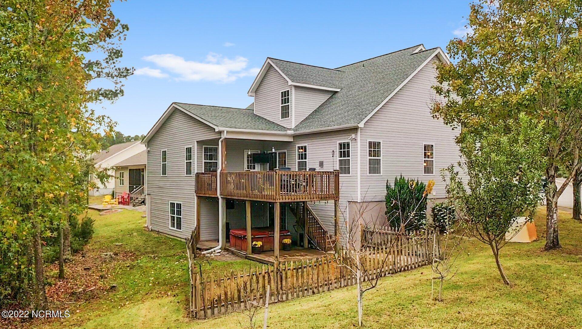 122 E Stockton Place