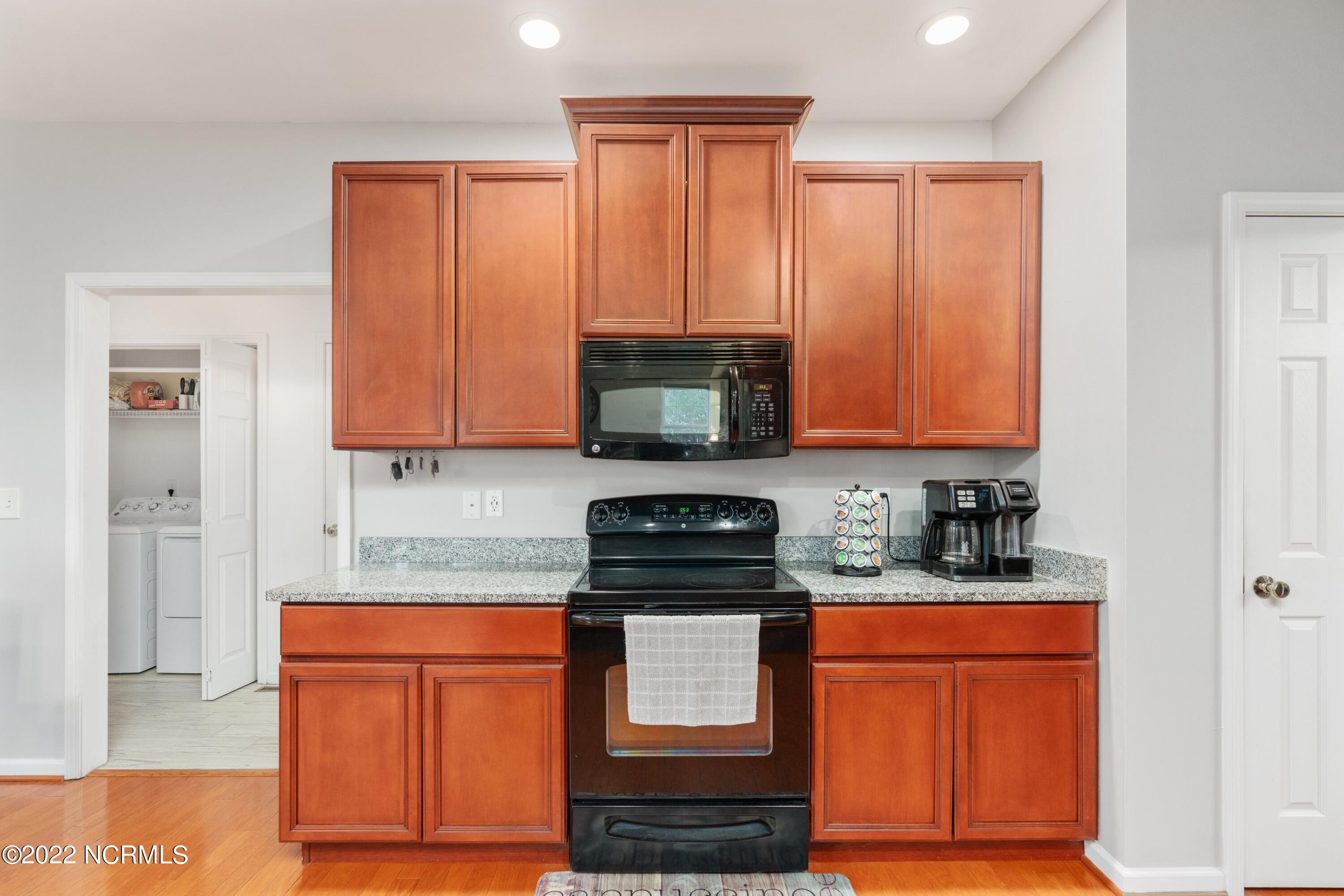 122 E Stockton Place