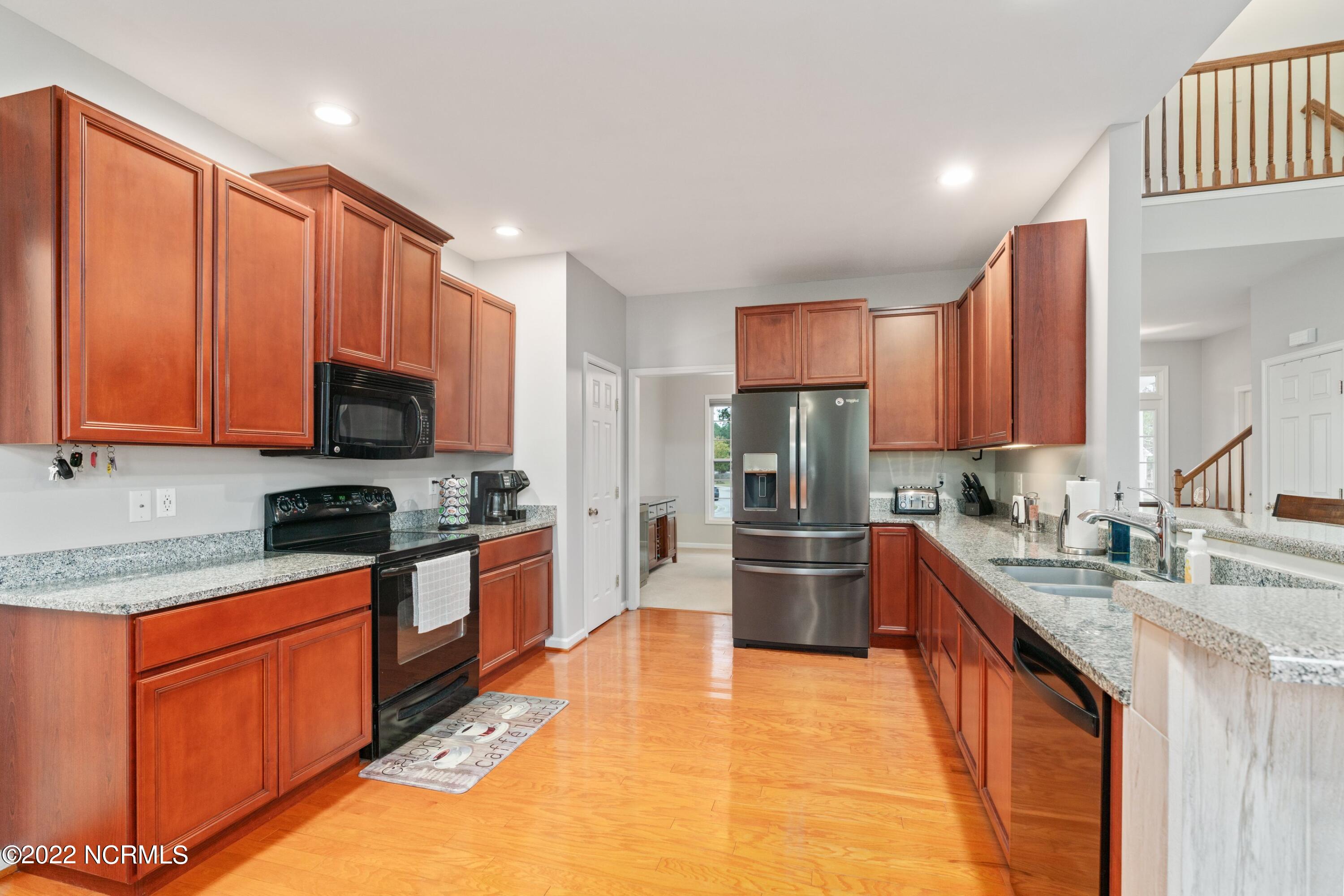 122 E Stockton Place