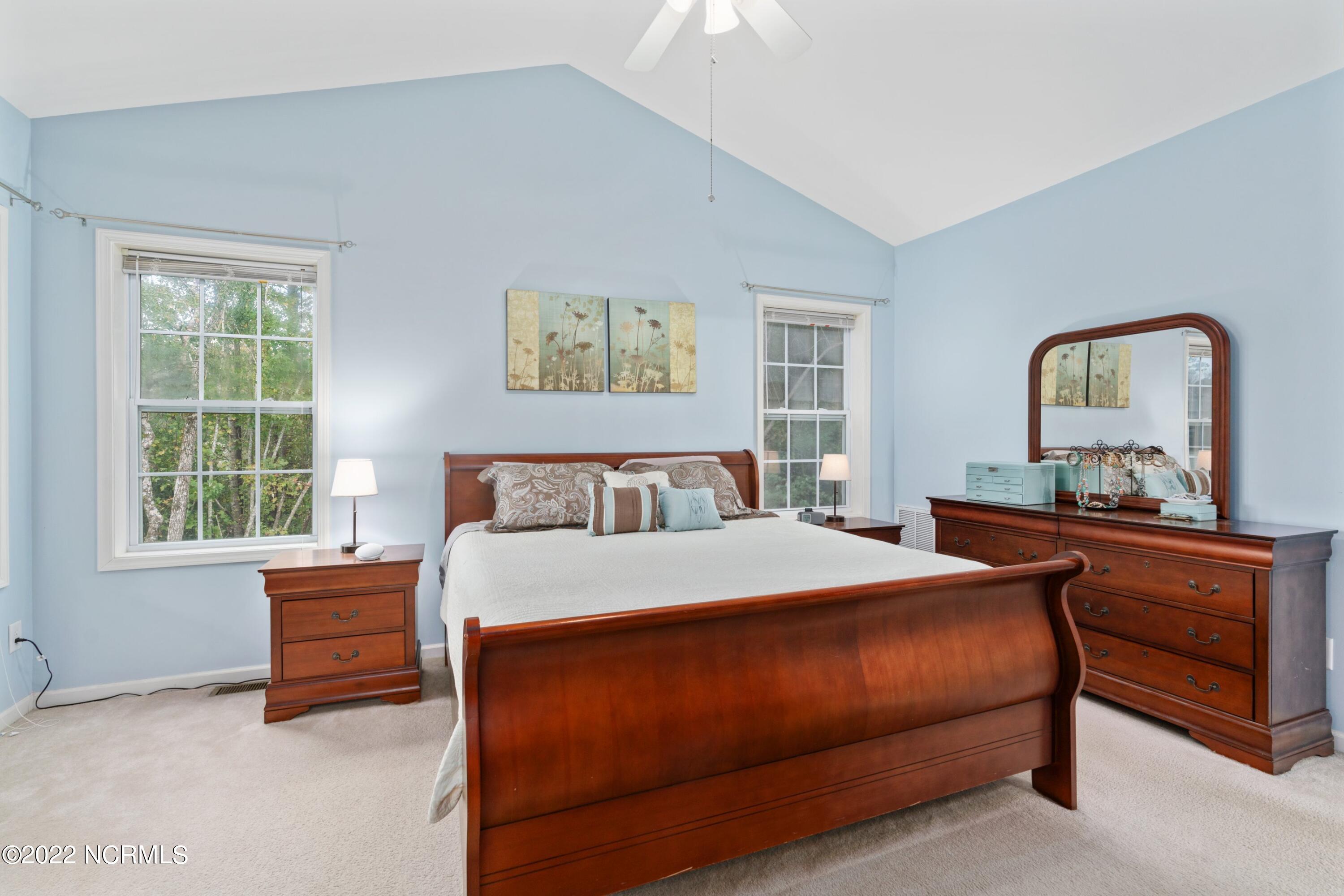 122 E Stockton Place