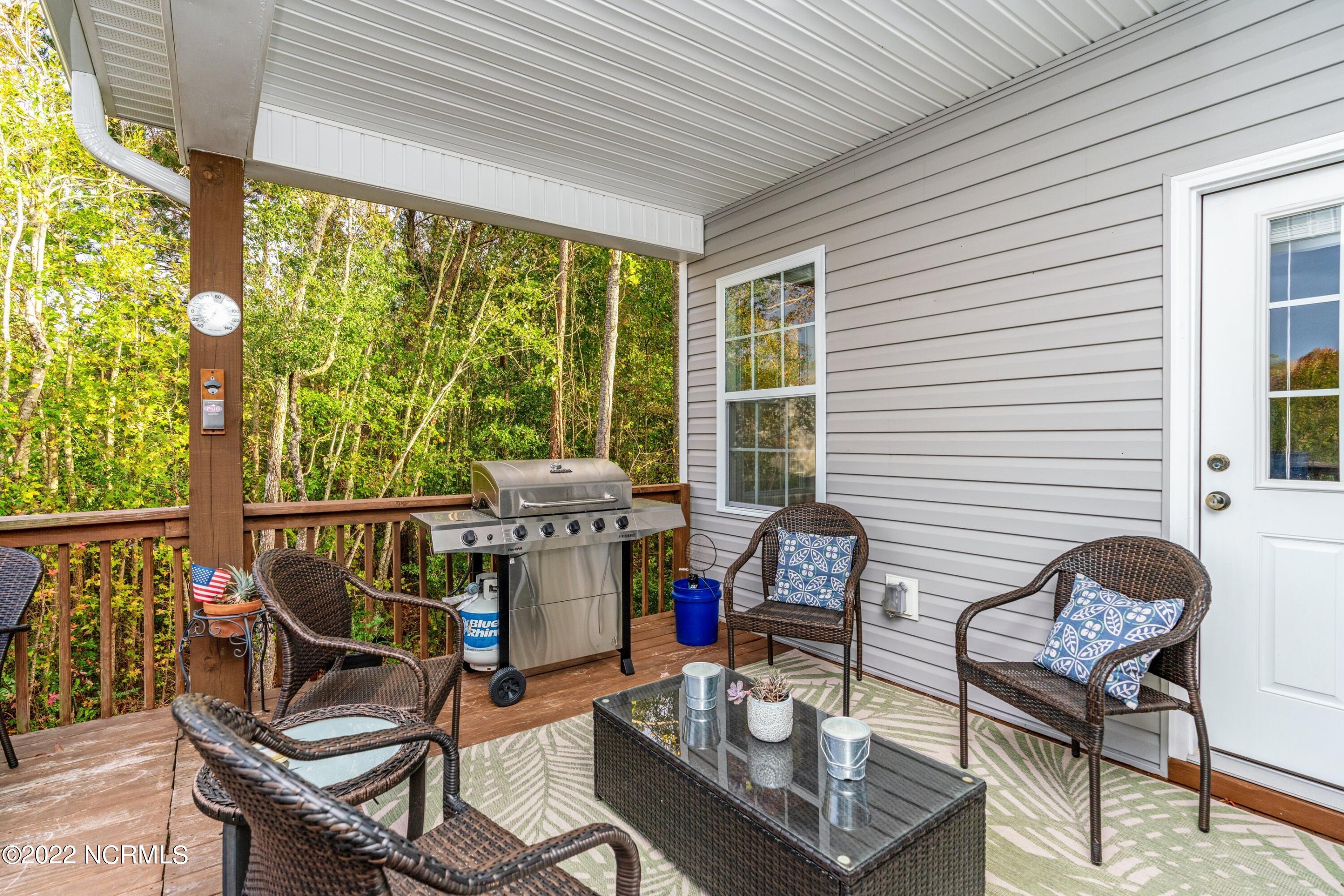 122 E Stockton Place