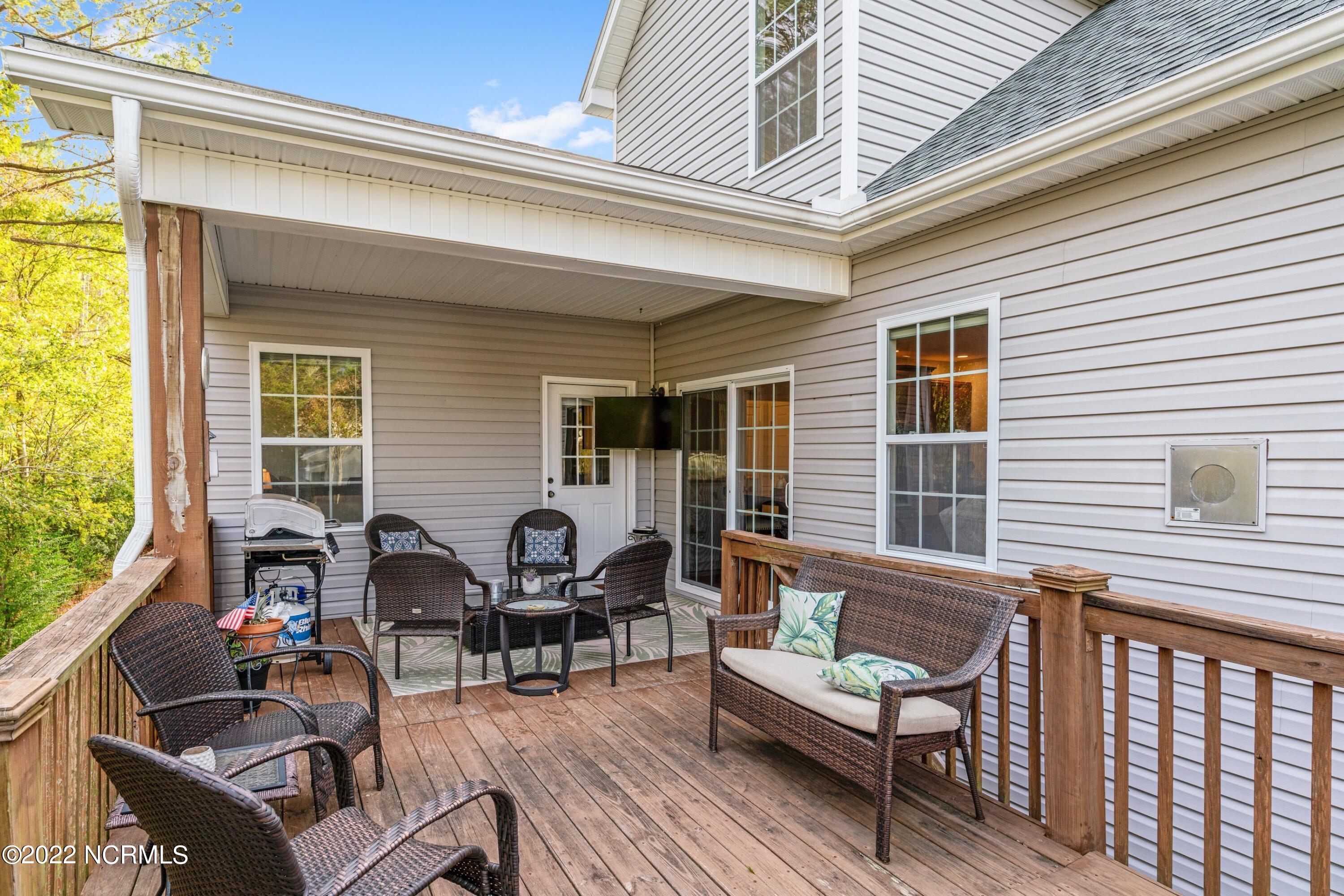 122 E Stockton Place