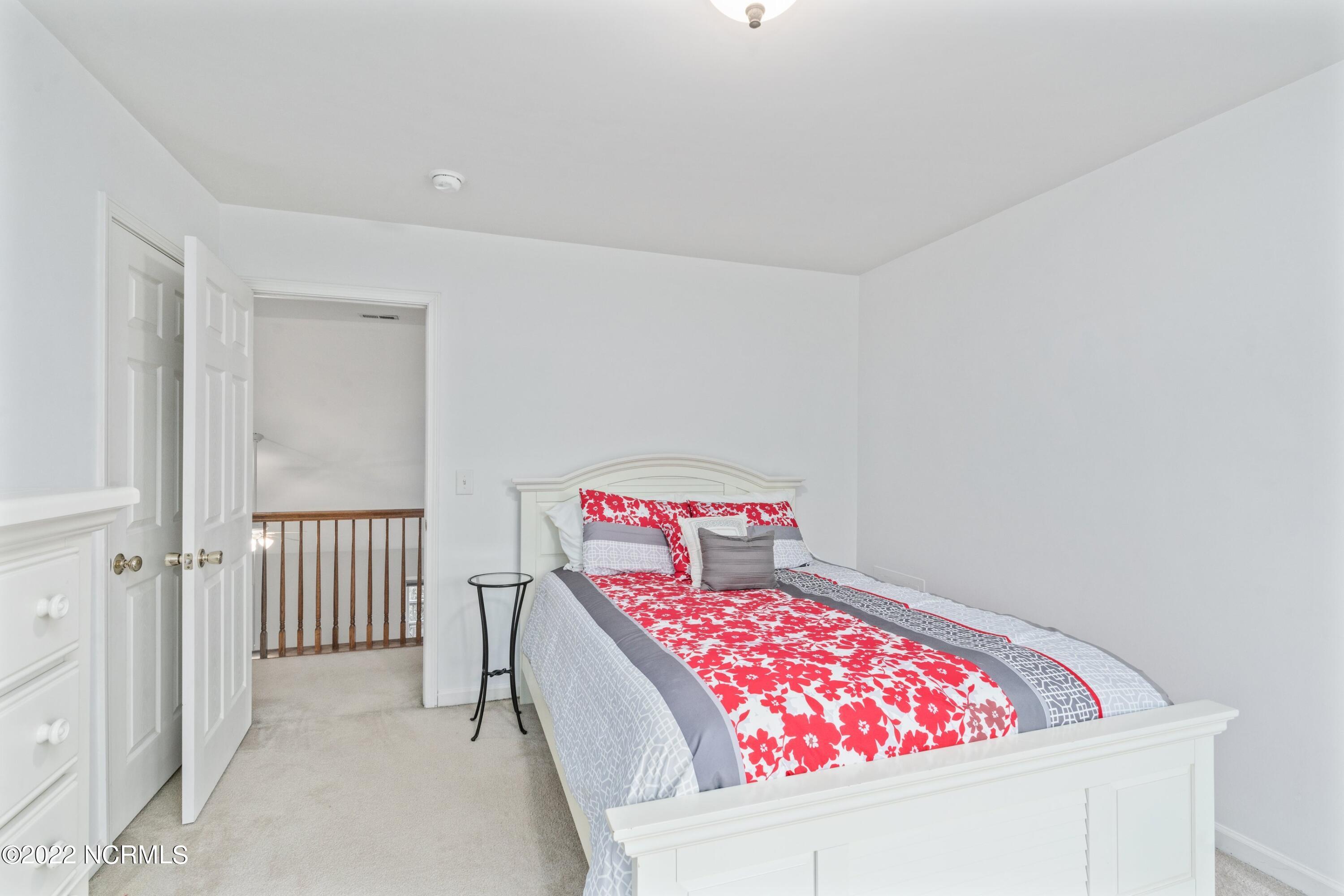 122 E Stockton Place