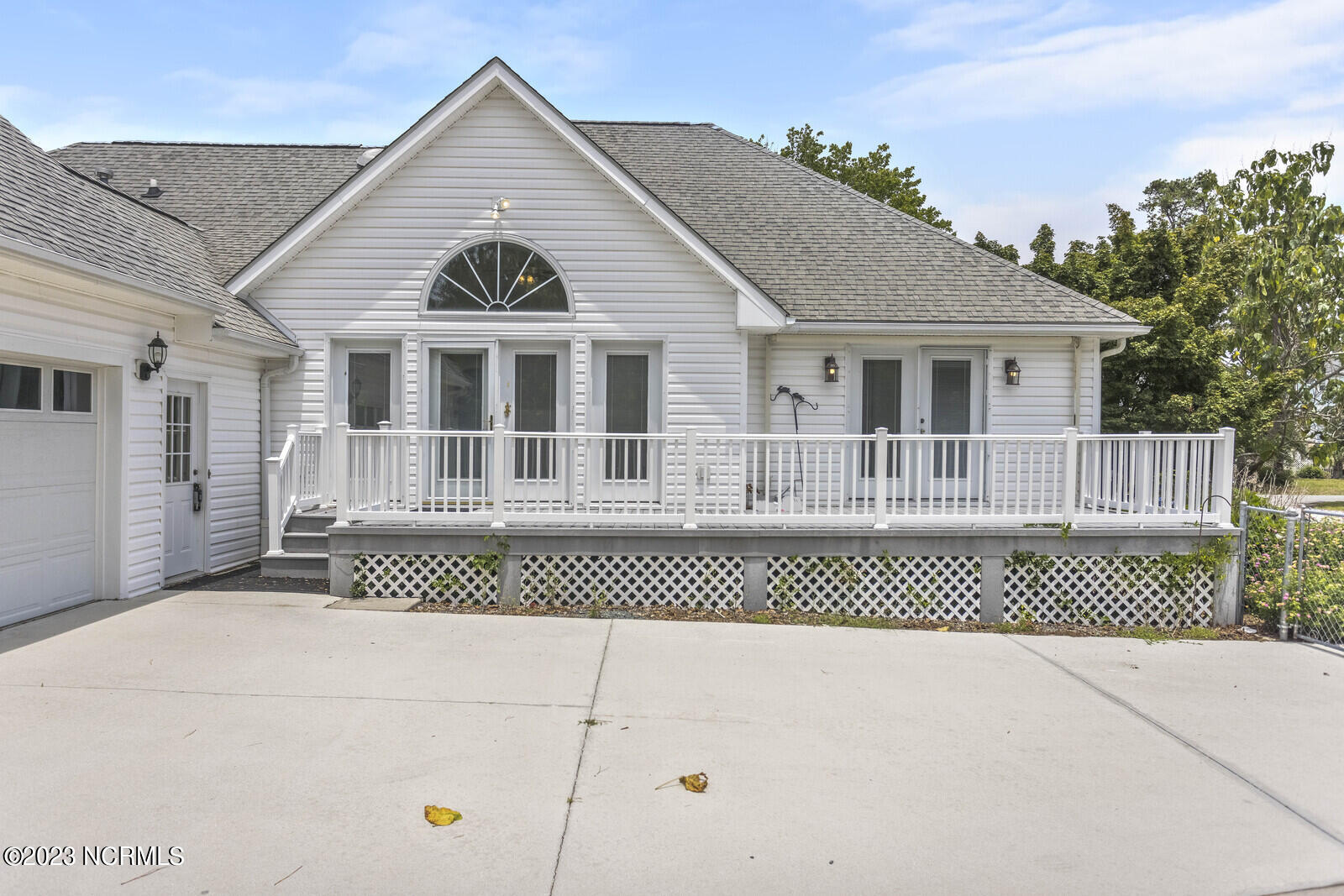 3407 E Yacht Drive
