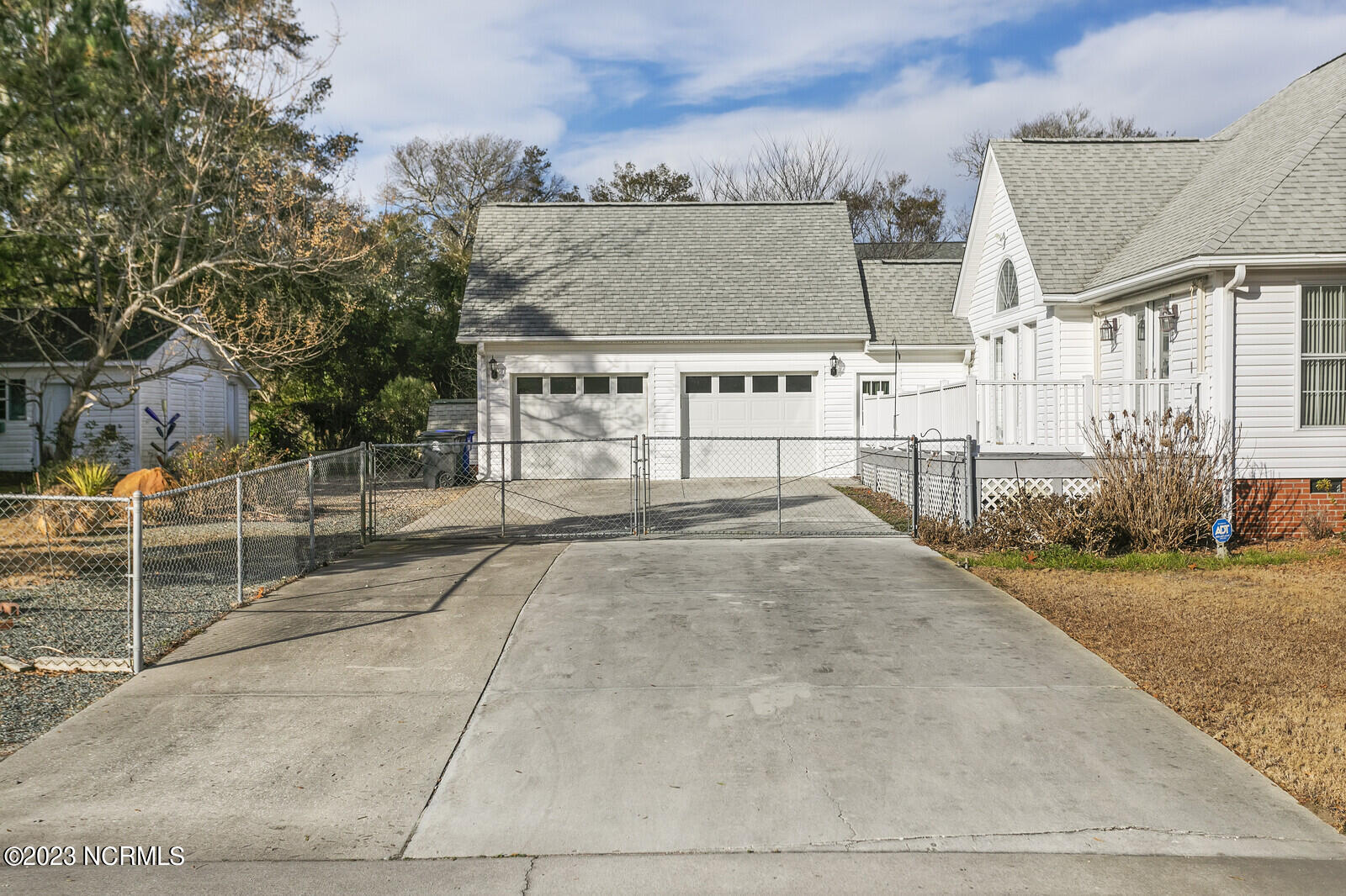 3407 E Yacht Drive